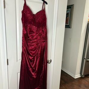 Elegant Burgundy Evening Gown